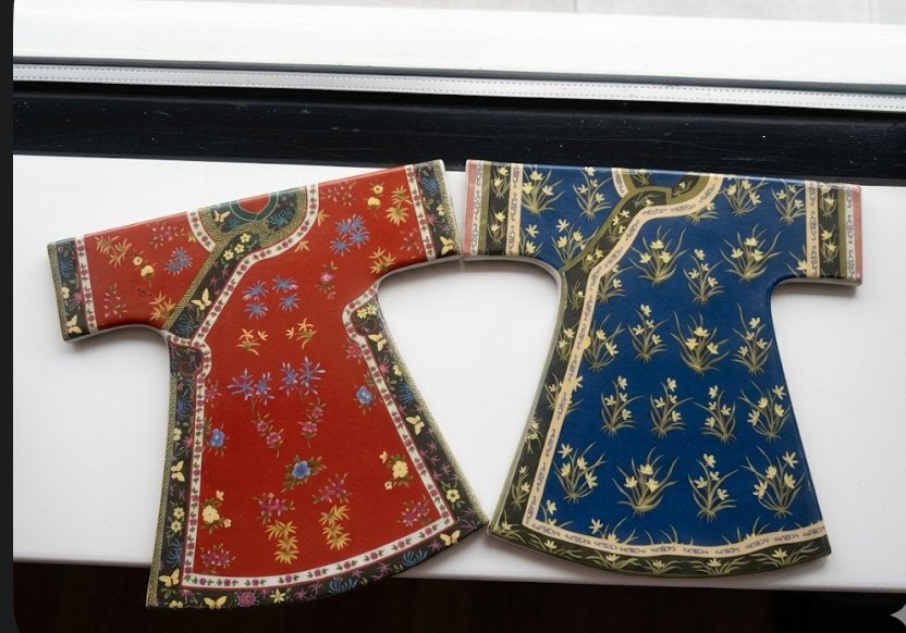 2 mooie vintage onderzetters keramiek aziatisch kimono, Huis en Inrichting, Ophalen of Verzenden, Zo goed als nieuw
