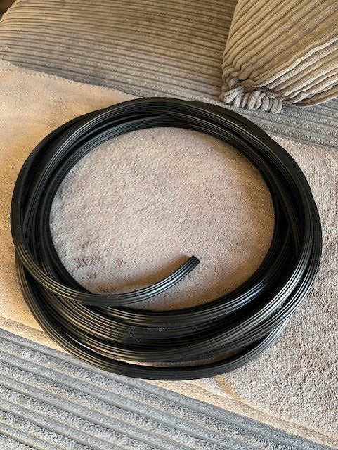 Traptrede (anti-slip) profiel zwart 8.2 mtr T-model | Nieuw!, Doe-het-zelf en Verbouw, Ladders en Trappen, Ophalen of Verzenden