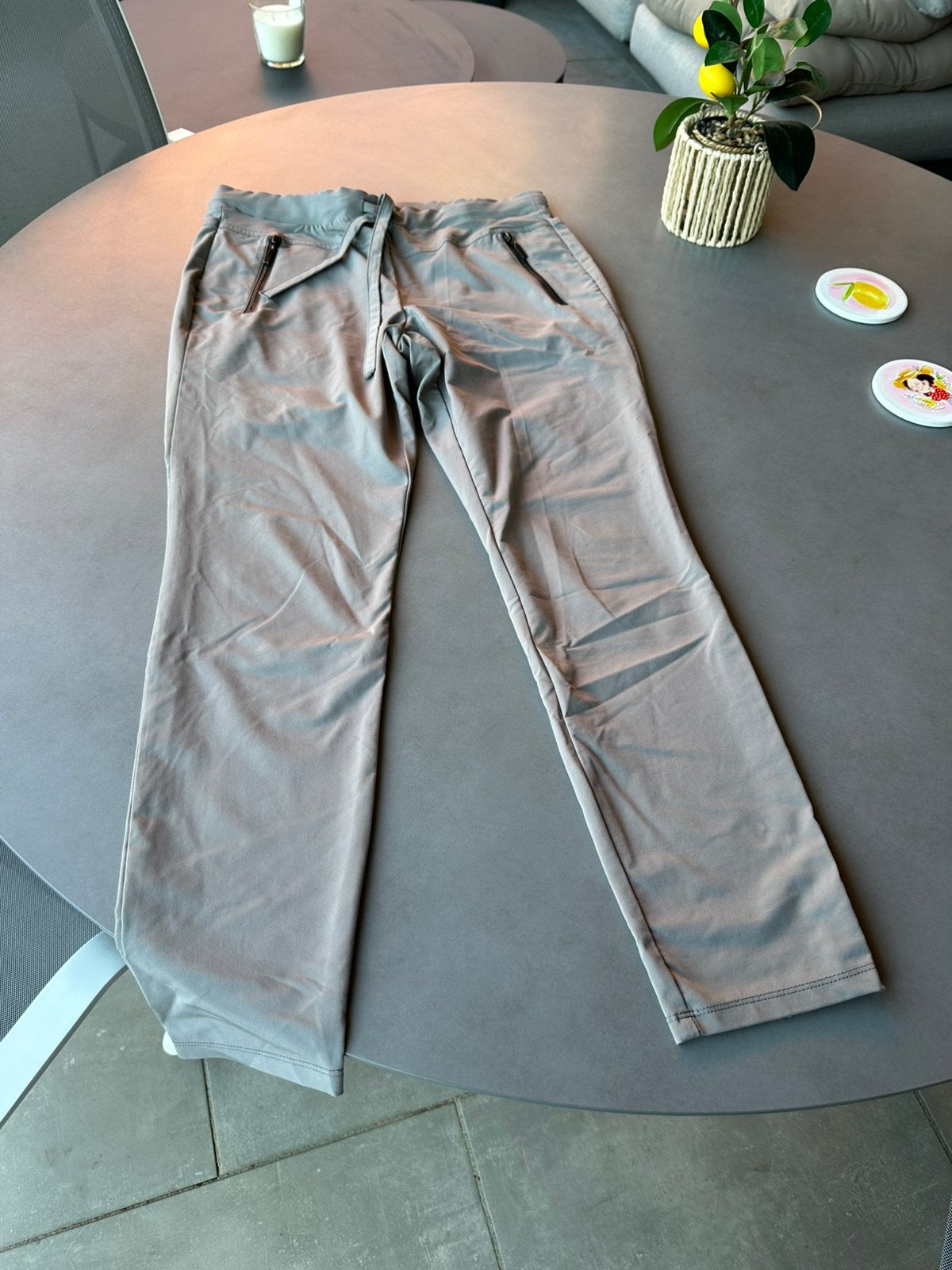 Taupe Dreamstar travel broek, maat L, Dreamstar, Bruin, Verzenden, Maat 42/44 (L)