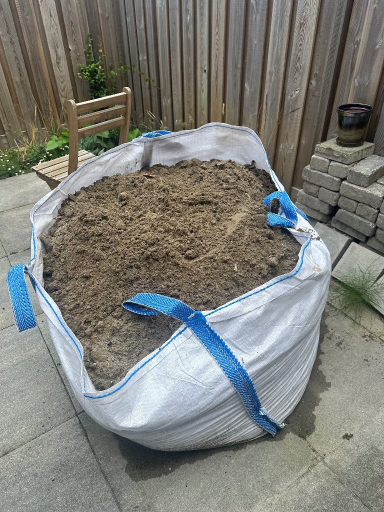 Gratis: 2x big bag ophoogzand, Tuin en Terras, Zand, Ophalen, Zo goed als nieuw, Ophoogzand