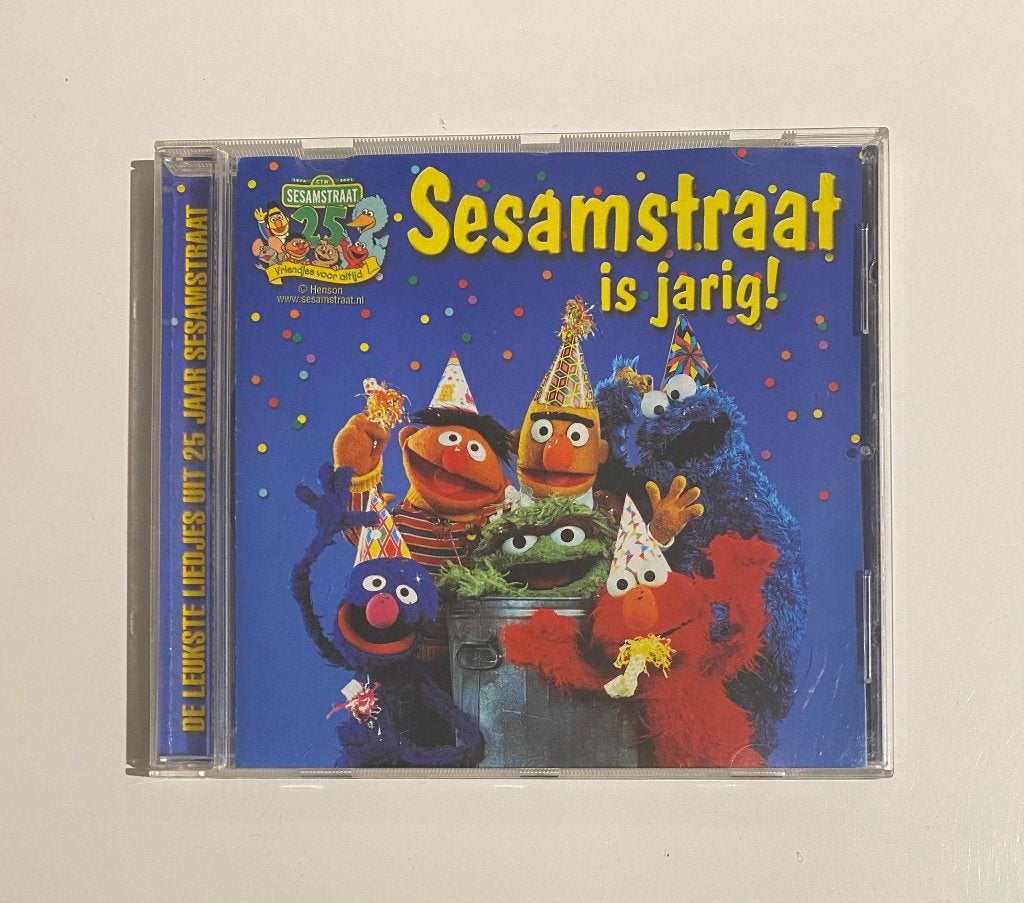 CD: Sesamstraat - Sesamstraat Is Jarig! 2000 NL - VG+/VG+, Cd's en Dvd's, Gebruikt, Tot 2 jaar, Ophalen of Verzenden, Muziek