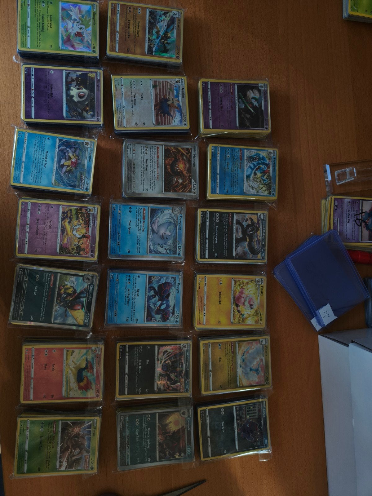 50 Pokémon kaarten, inclusief 2 glimmende kaarten, Hobby en Vrije tijd, Verzamelkaartspellen | Pokémon, Ophalen of Verzenden, Zo goed als nieuw