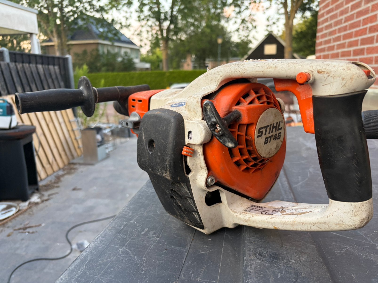 Stihl BT 45 boor, Ophalen, Zo goed als nieuw, Benzine