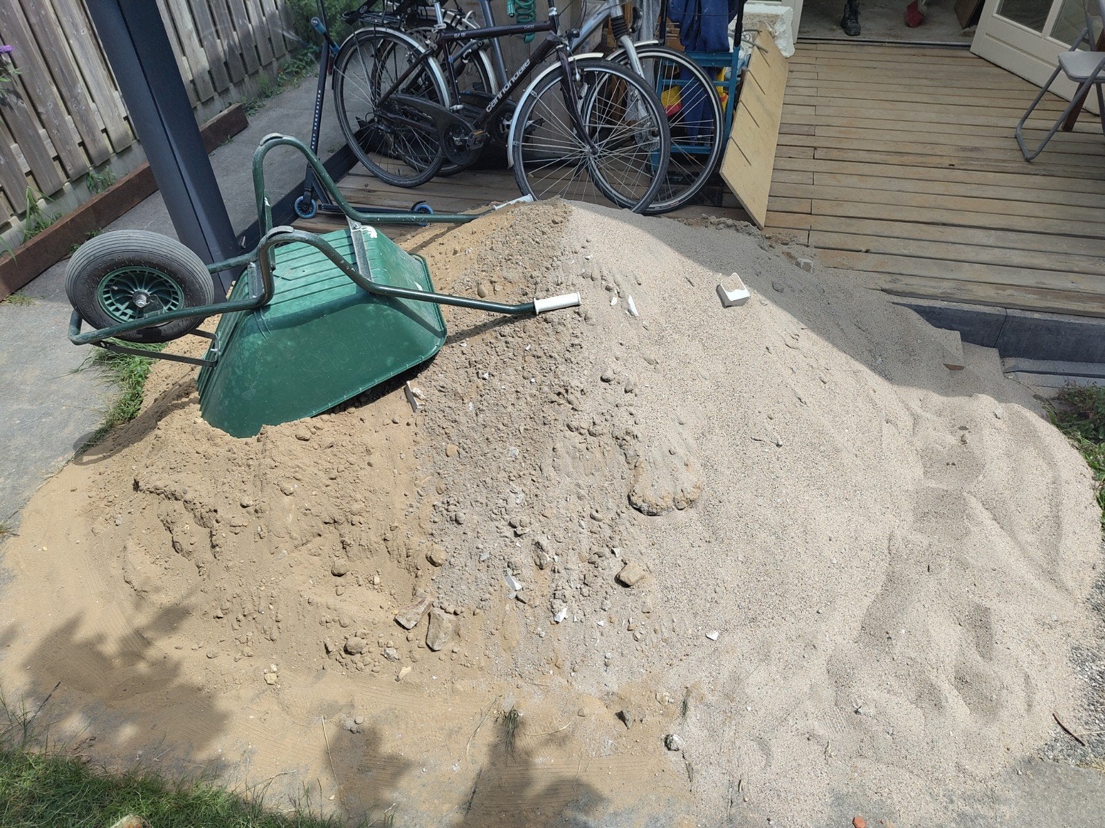 Gratis af te halen | ca 1m3 bouwzand, 2 soorten, Ophalen