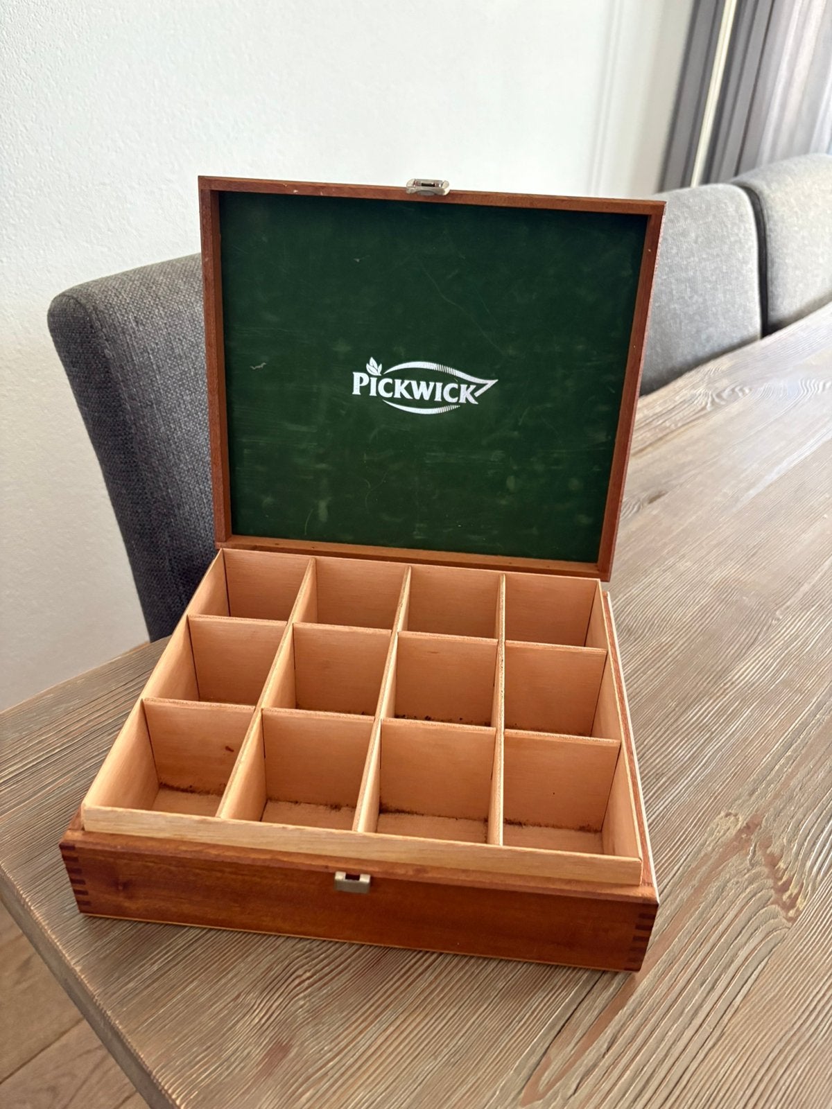Pickwick theedoos12 vaks, Hout, Ophalen of Verzenden, Zo goed als nieuw, Theedoos
