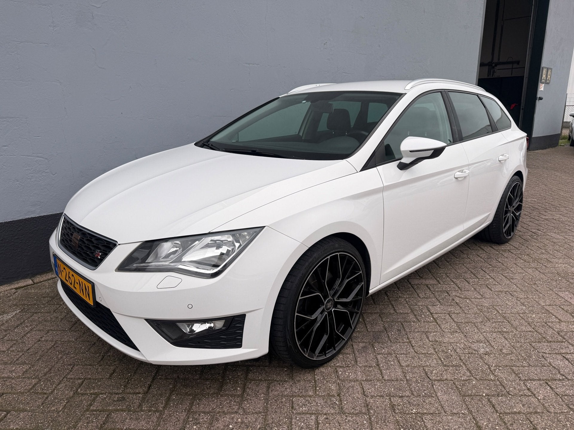 Seat Leon ST 1.8 TSI FR Business - PERFECT ONDERHOUDEN, Auto's, Voorwielaandrijving, Gebruikt, Euro 6, 4 cilinders