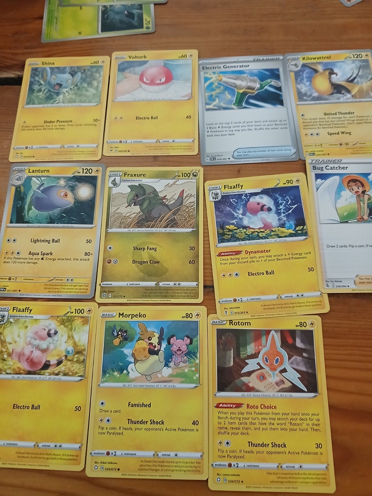 Pokémon Kaarten Collectie: Shinx, Voltorb, Fraxure, Morpeko, Ophalen of Verzenden, Gebruikt, Meerdere kaarten