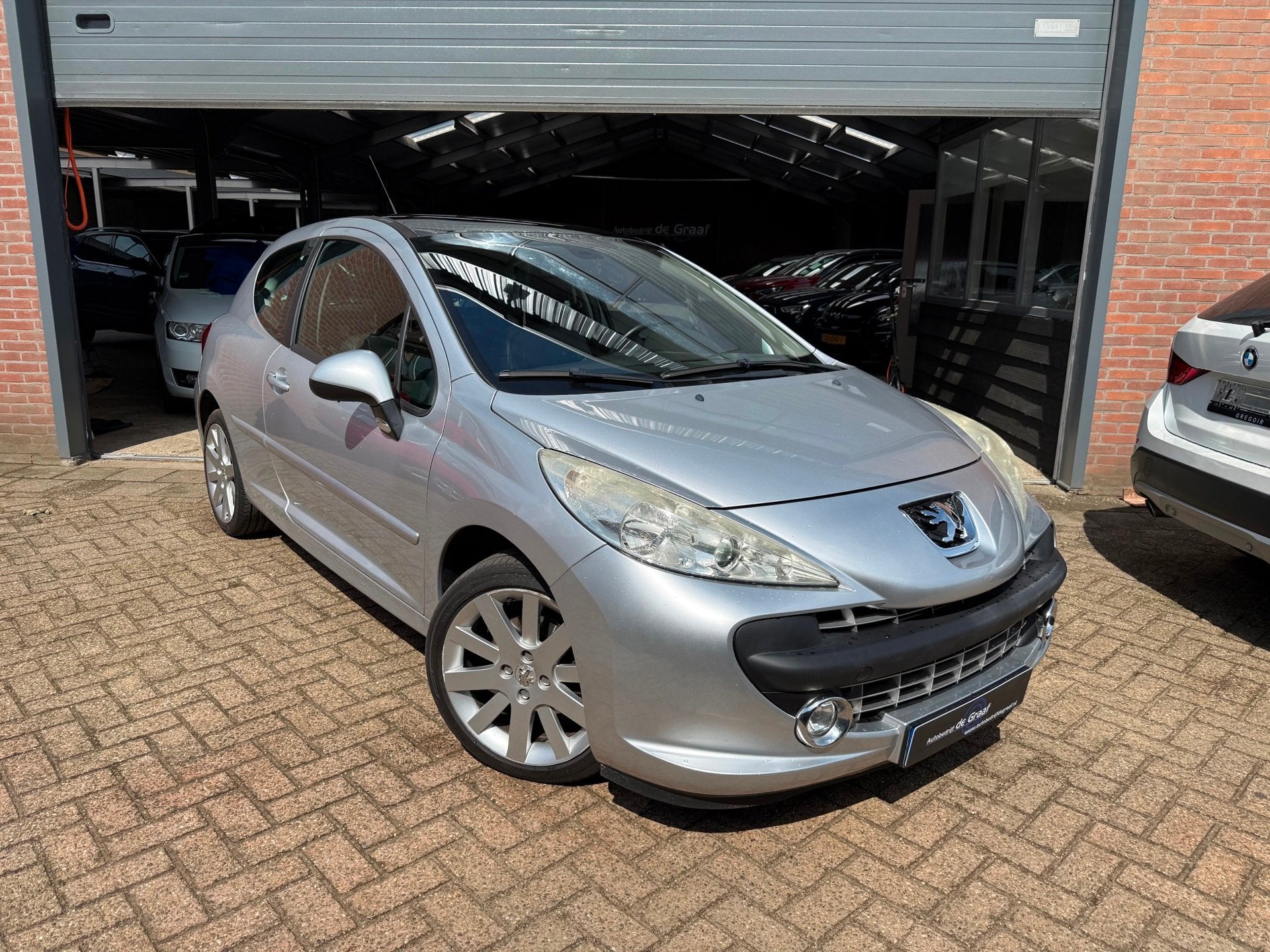 Peugeot 207 1.6-16V T Féline|PANO/CRUISE/PDC/AIRCO, Voorwielaandrijving, 1227 kg, Gebruikt, 4 cilinders