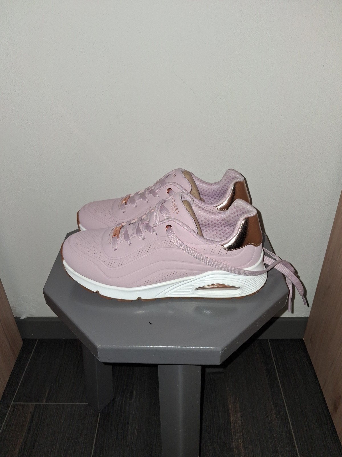 Nieuwe SKECHERS UNO GEN1 maat 39. 2e paar=50%korting, Kleding | Dames, Schoenen, Skechers, Nieuw, Ophalen of Verzenden, Sneakers of Gympen