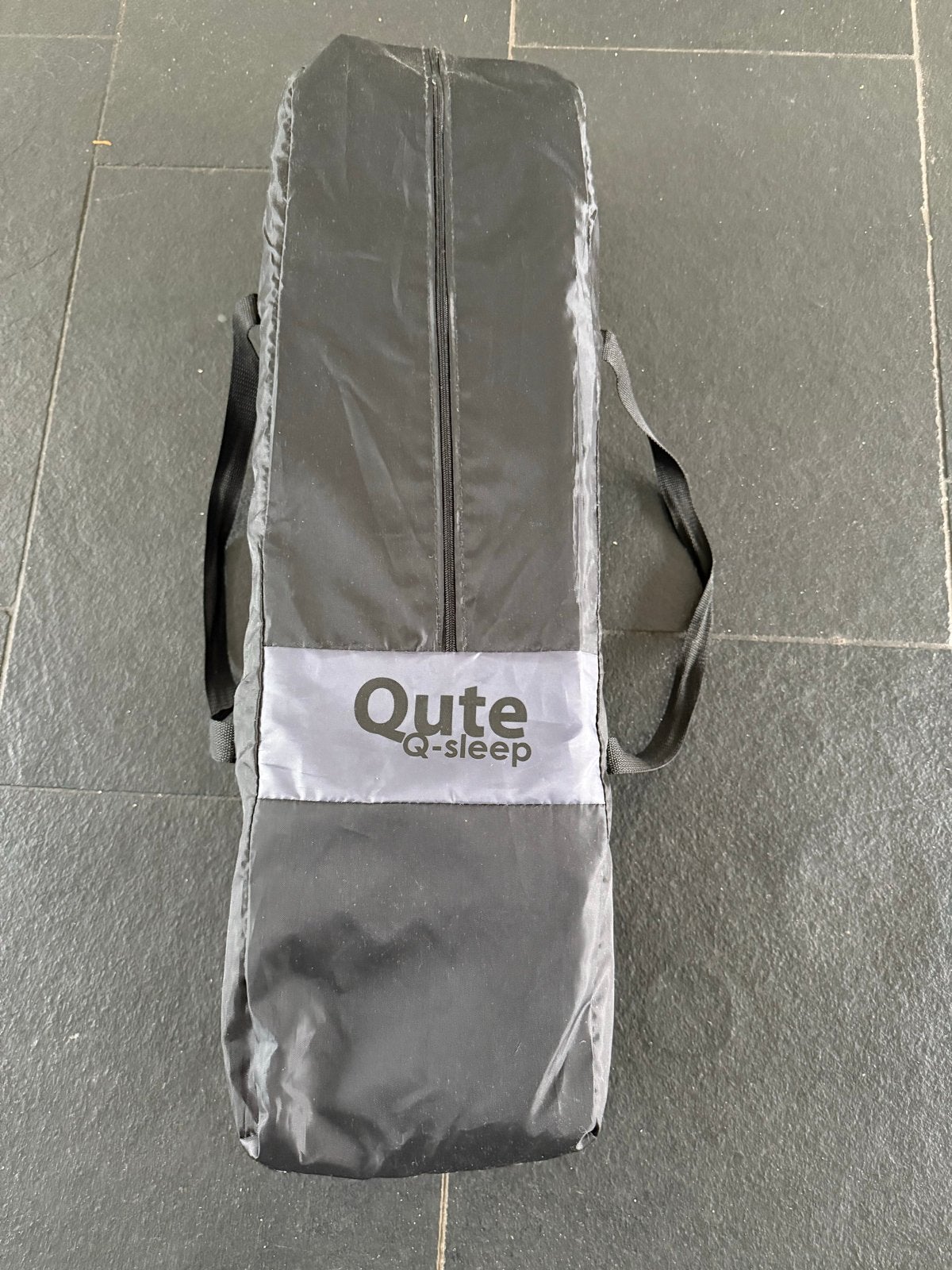Qute Q-sleep Reisbedje - Compact en Handig, Kinderen en Baby's, Ophalen, Zo goed als nieuw, Reisbedje