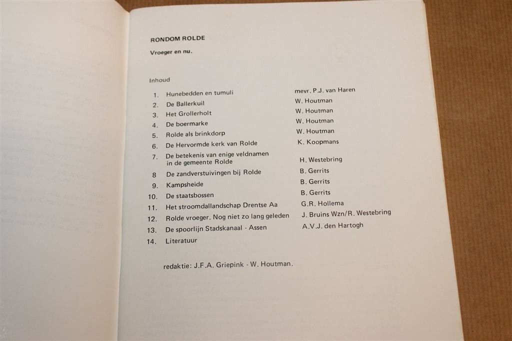 Rondom Rolde — Vroeger en Nu 1979, Boeken, Geschiedenis | Stad en Regio, Ophalen of Verzenden, Gelezen