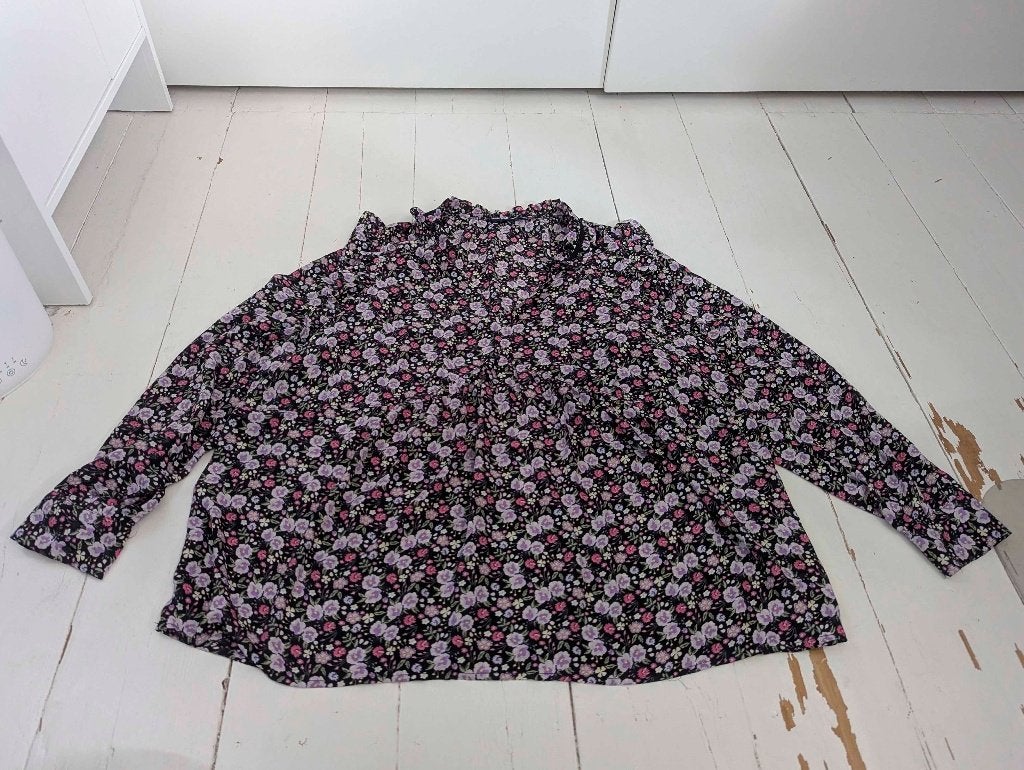 Blouse met bloemenprint van Kiabi, Zwart, Maat 46/48 (XL) of groter, Ophalen of Verzenden, Zo goed als nieuw
