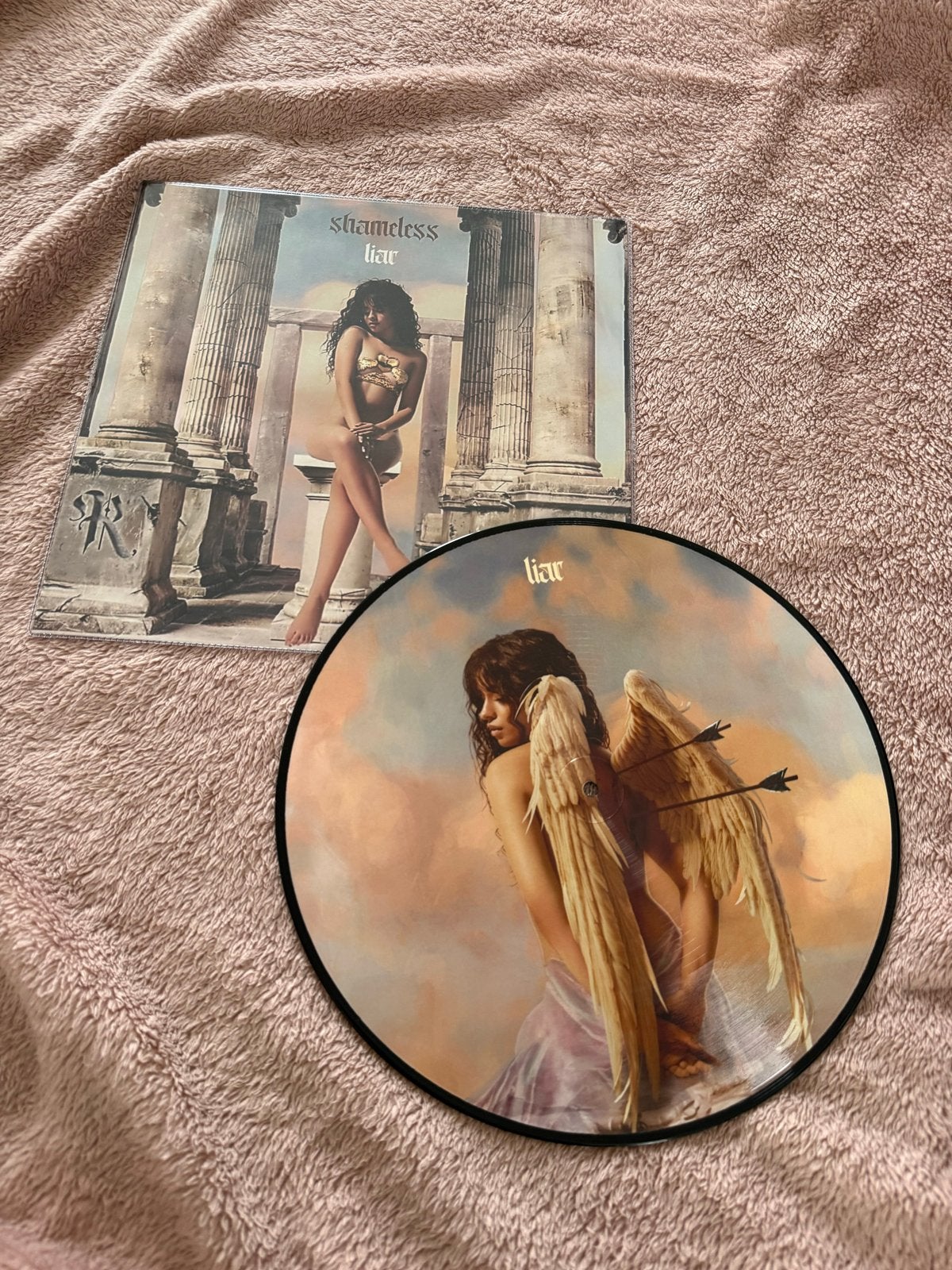 Camila Cabello - Shameless / Liar Picture Disc + Insert UO, Cd's en Dvd's, Vinyl | Pop, Pop, 7 inch, Ophalen of Verzenden, Zo goed als nieuw