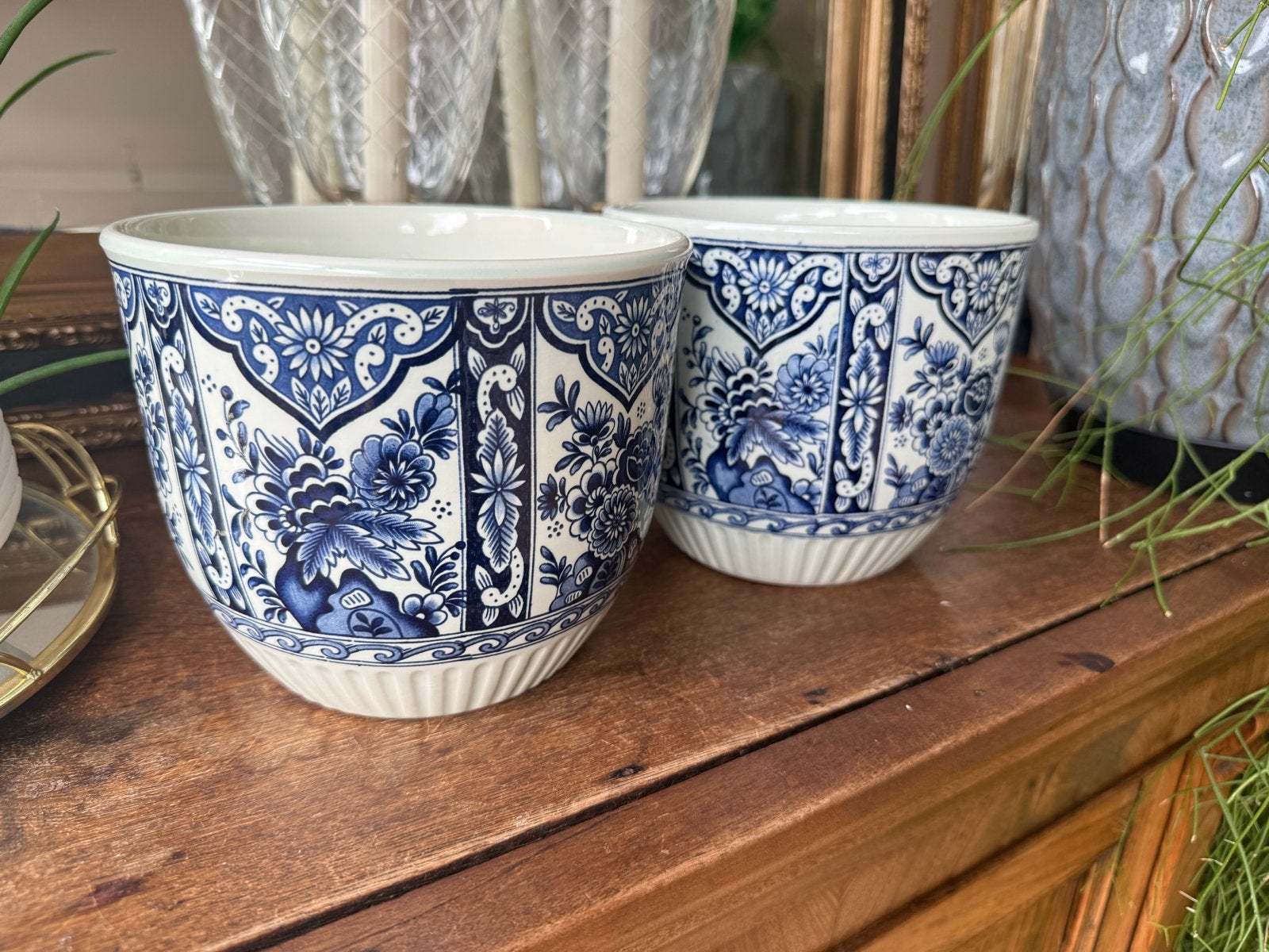 Set van 2 Boch Delfts blauwe bloempotten M18, Gebruikt, Rond, Binnen, Ophalen of Verzenden