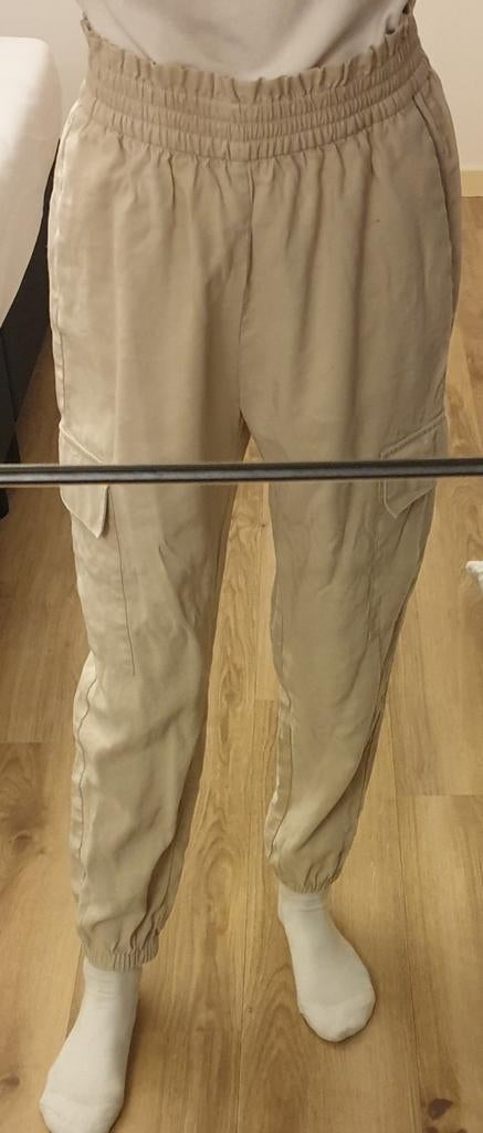 Dames broek, lange broek, beige, Only, maat XS, zgan, Only, Beige, Ophalen of Verzenden, Zo goed als nieuw