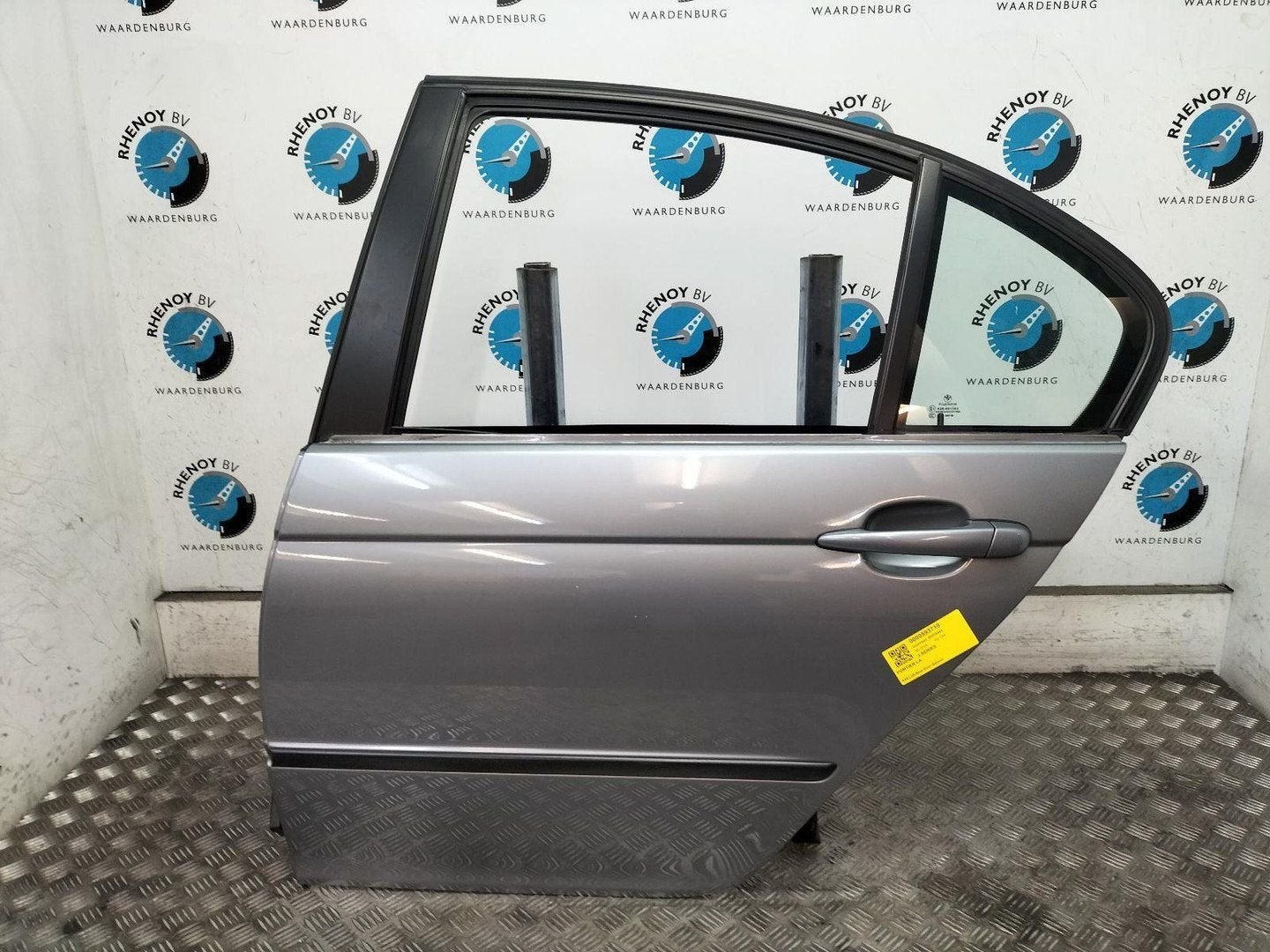 BMW 3 SERIES 316i Special Edition  PORTIER LA  2004, Gebruikt, Deur, Ophalen of Verzenden, Achter