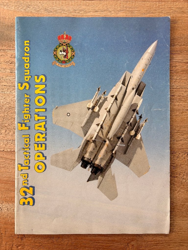 32nd Tactical Fighter Squadron, Ophalen of Verzenden, Zo goed als nieuw, Boek of Tijdschrift