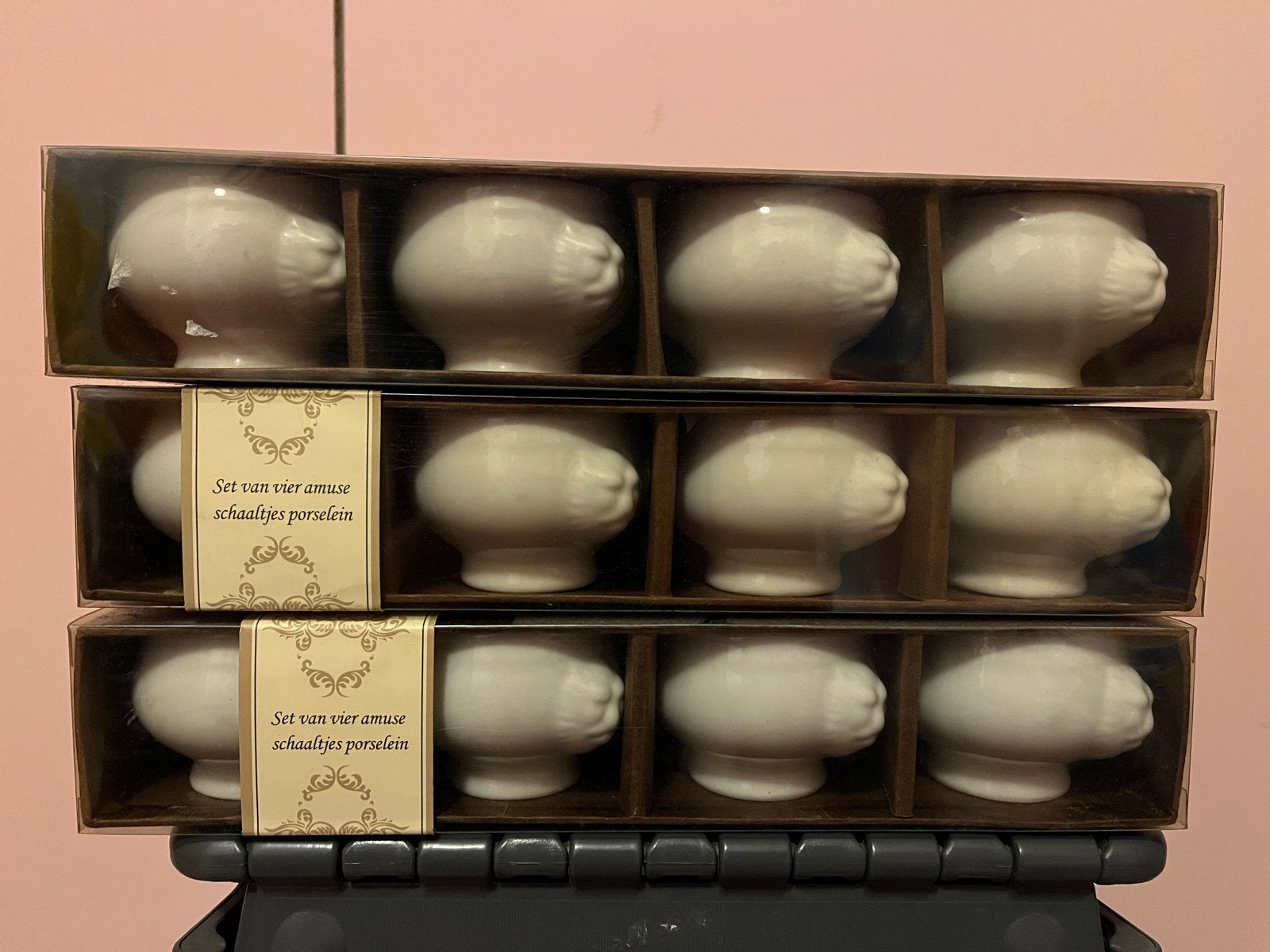 Leeuwenkopje Amuse Schaaltjes Porselein - 12 Stuks, Nieuw, Ophalen of Verzenden, Schaal of Schalen, Overige stijlen