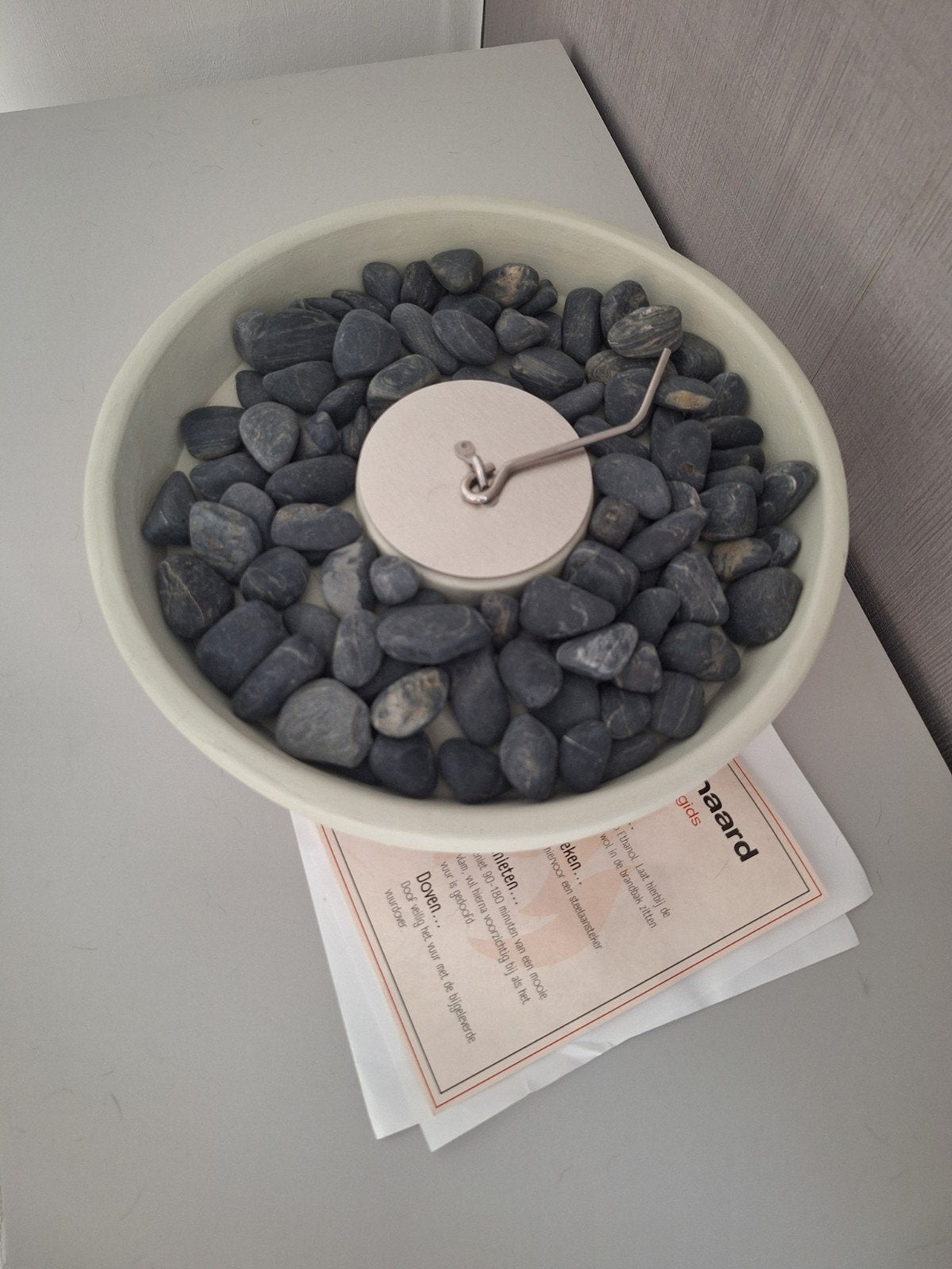 Sfeervolle Bio-Ethanol Haard met Decoratieve Stenen, Ophalen of Verzenden, Zo goed als nieuw, Modern, Grijs