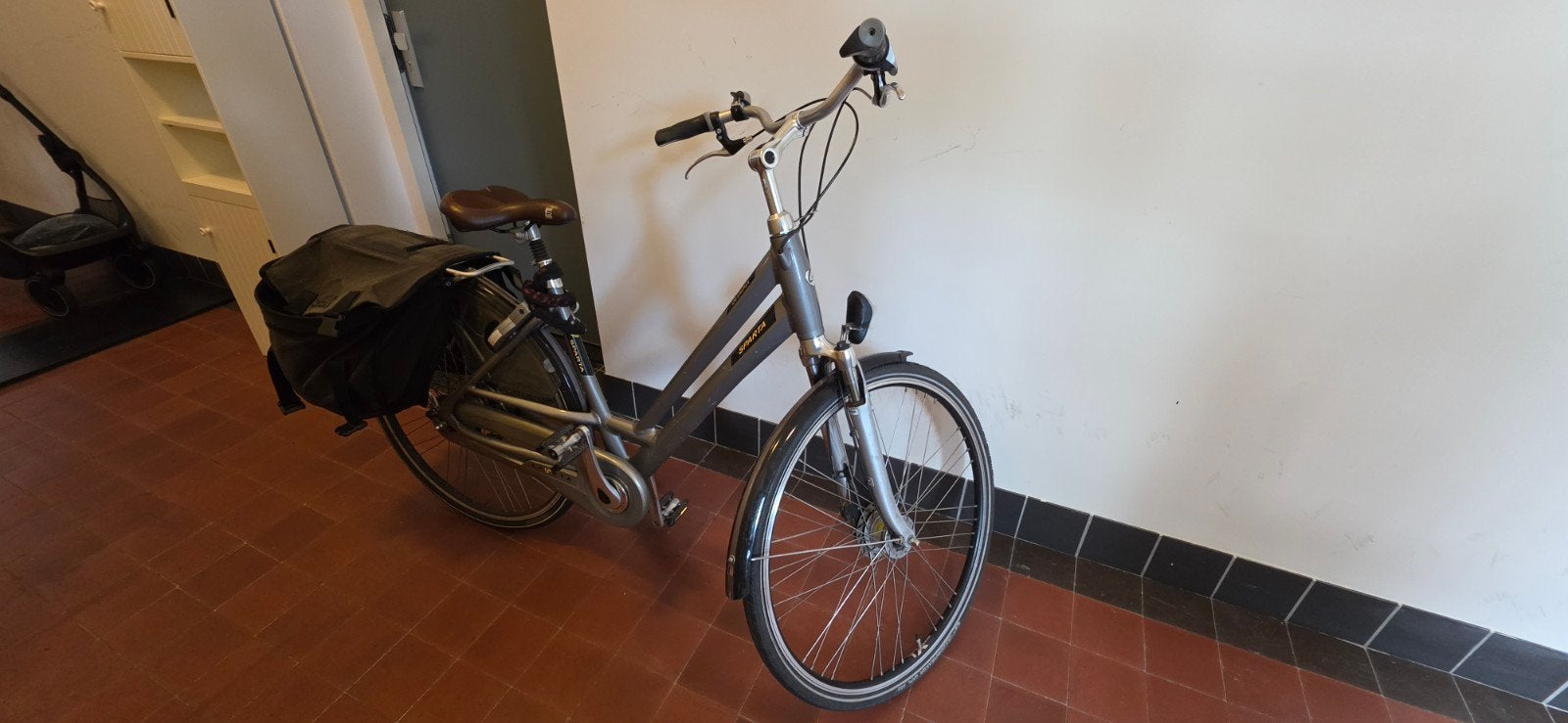 Sparta fiets te koop - Goede staat, eind september beschi, Fietsen en Brommers, Fietsen | Dames | Damesfietsen, Ophalen, Gebruikt