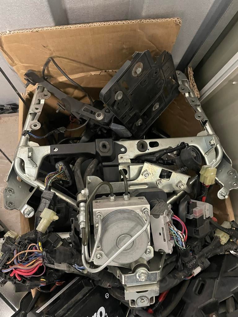 Onderdelen Yamaha TMAX 530 (2012-2016) Kappen Bracket, Ophalen of Verzenden, Gebruikt