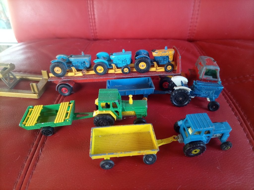 Modeltractors collectors items geen speelgoed, Hobby en Vrije tijd, Modelauto's | 1:18, Ophalen of Verzenden, Overige typen, Bburago
