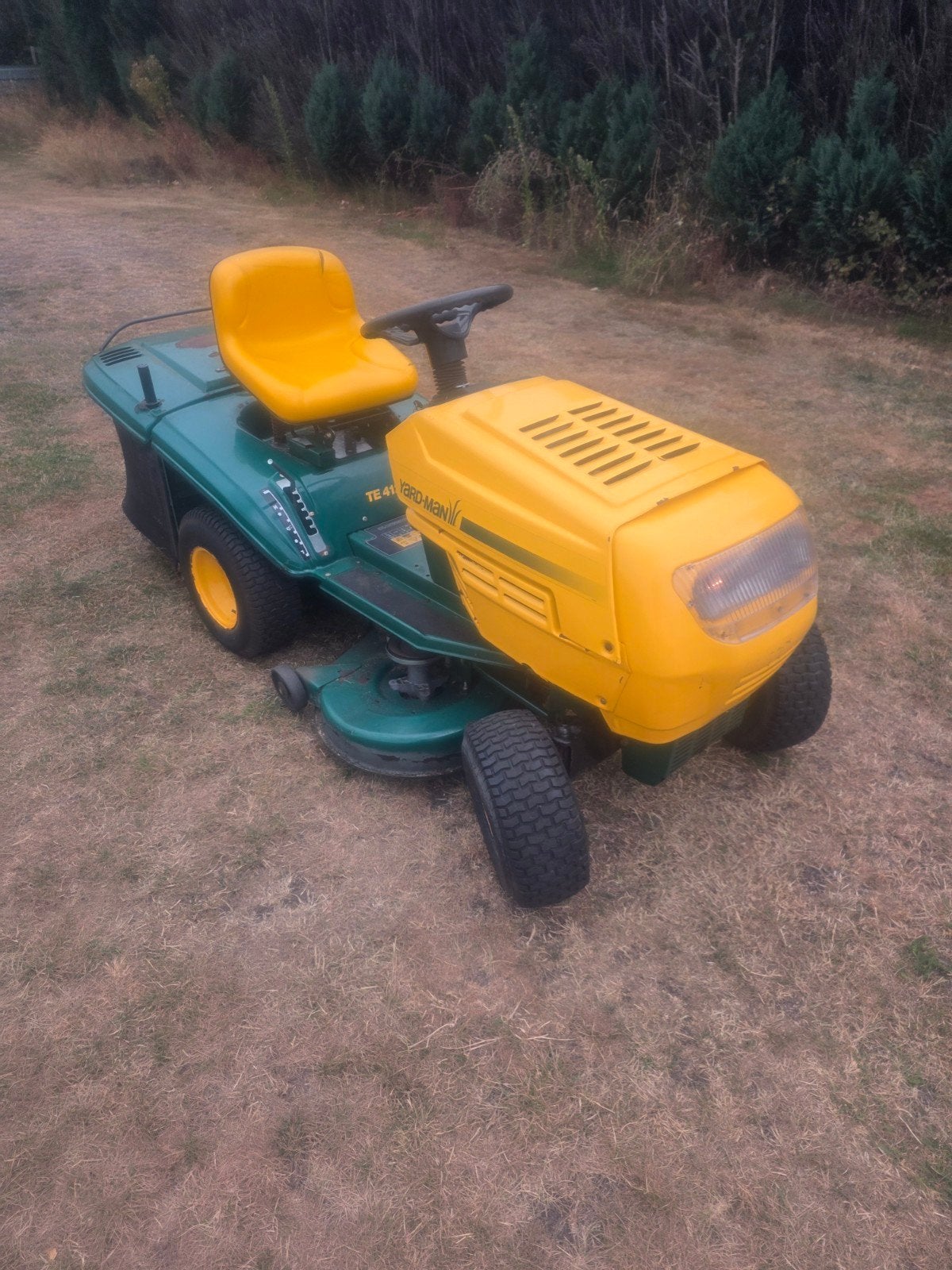 Zitmaaier Yard Man MTD 12.5 PK met opvangbak, Tuin en Terras, Zitmaaiers, Yard Man MTD, Gebruikt, Ophalen of Verzenden, Opvangbak
