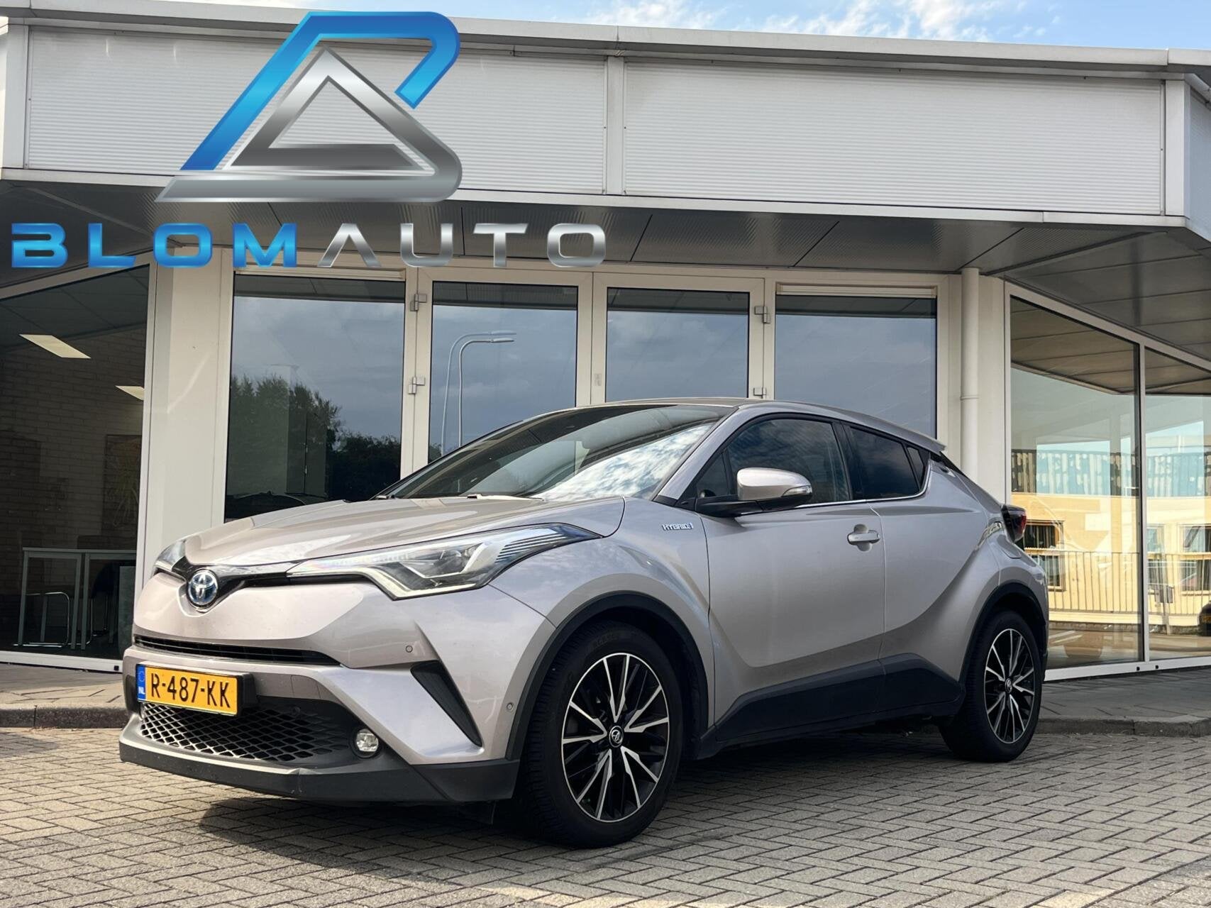 Toyota C-HR 1.8 Hybrid Premium LED+ACC+JBL+STOEL/STUURVERW, 4 cilinders, Leder en Stof, 122 pk, 26 km/l