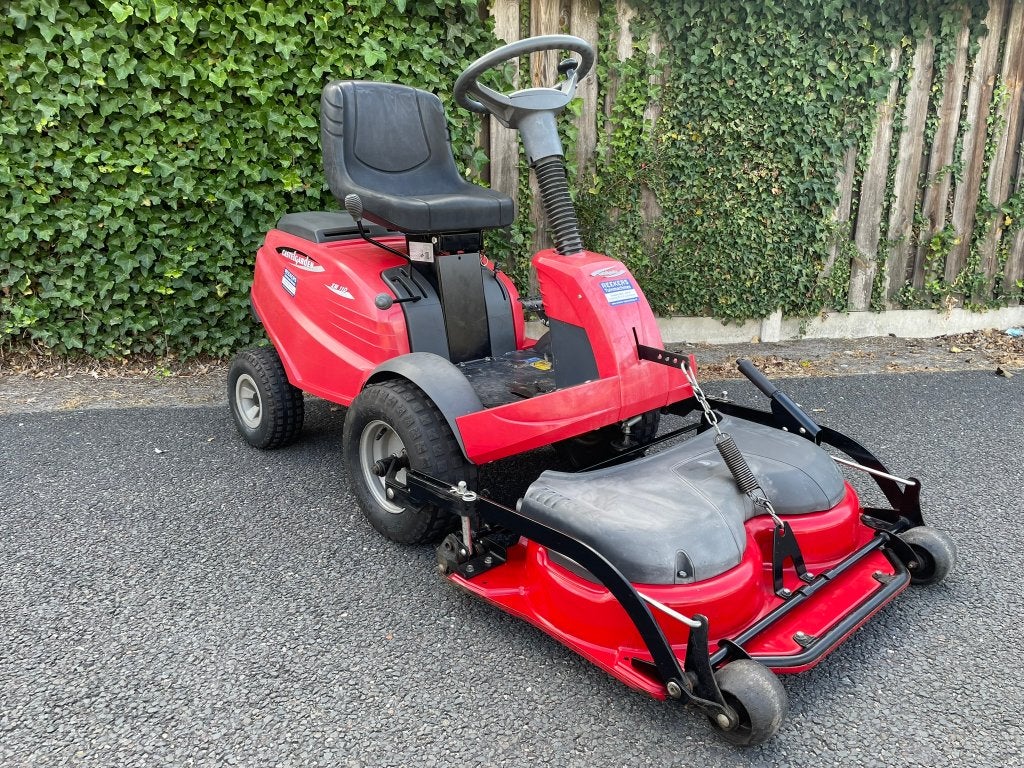 Gebruikt Castelgarden XM 110 13 pk incl. 85 dek Stiga Villa, Tuin en Terras, Zitmaaiers, Ophalen, Gebruikt, Lange Dreef 11, Castelgarden