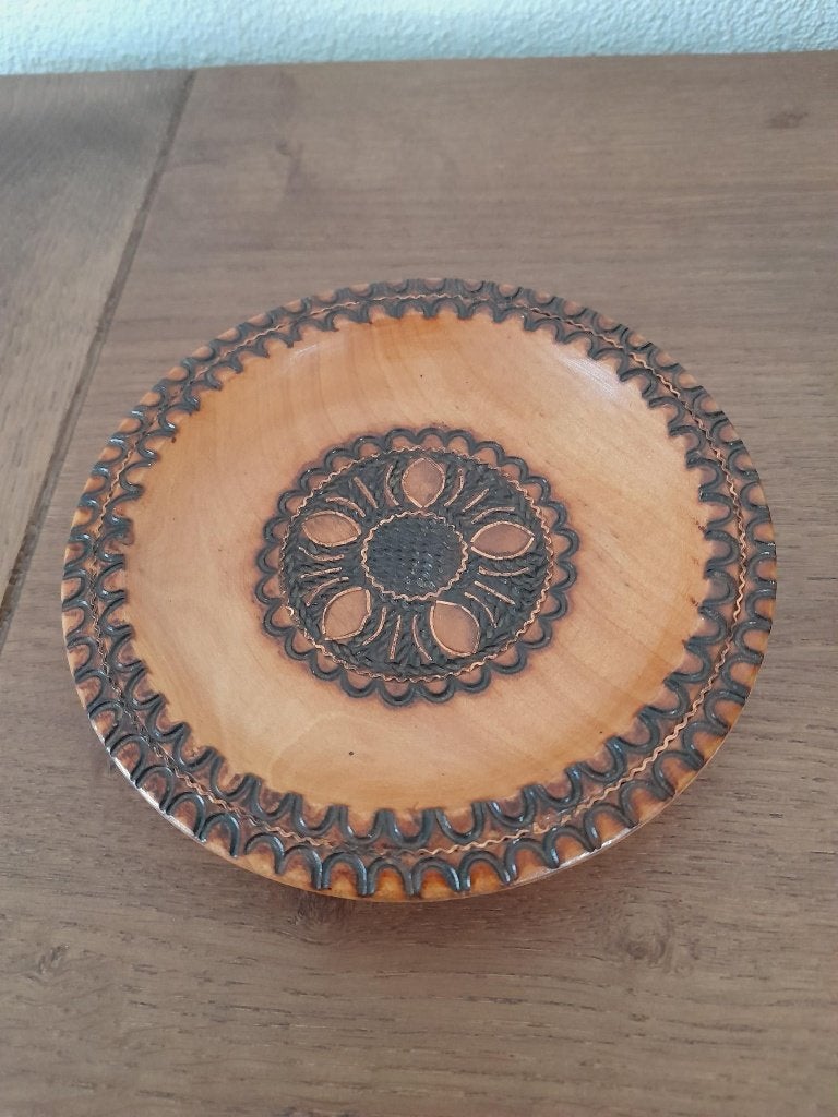 houtsnijwerk schaaltje bord van hout decoratie deco, Ophalen of Verzenden, Hout