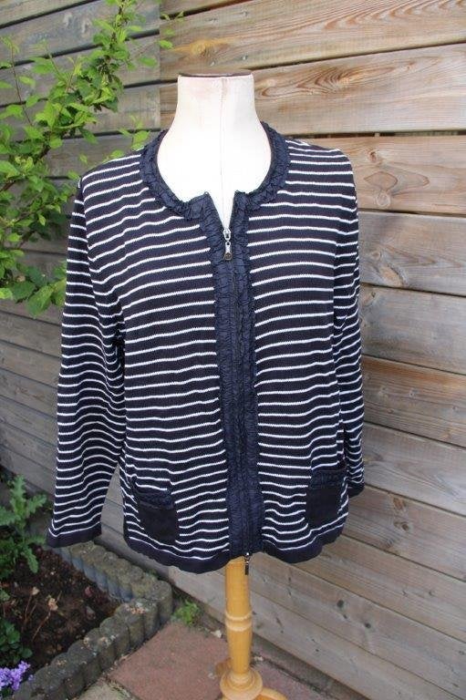 Vest donkerblauw/ wit Gerry Weber mt 46 Vaste prijs, Blauw, Maat 46/48 (XL) of groter, Ophalen of Verzenden, Zo goed als nieuw