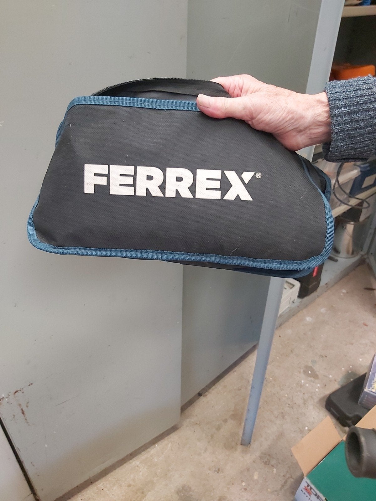 Ferrex Multitool met accessoires en opbergtas, Ophalen, Gebruikt