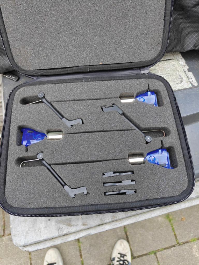 Fox hanger setje 3 stuks incl case, Watersport en Boten, Hengelsport | Karpervissen, Korda, Fox, Overige typen, Fox