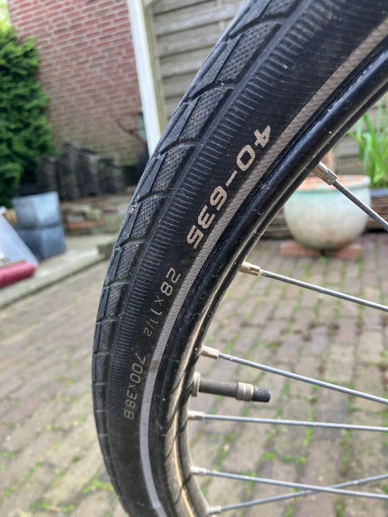 Fietsbanden, Fietsen en Brommers, Fietsonderdelen, Ophalen, Zo goed als nieuw, Band