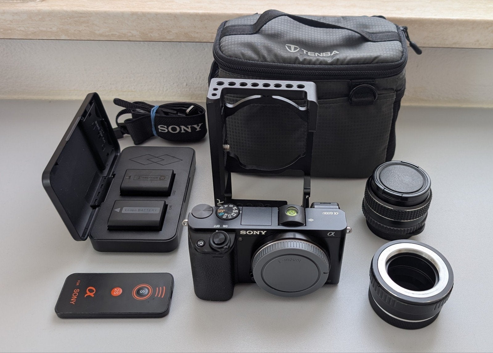 Sony A6000 met vintage lens en accessoires, Audio, Tv en Foto, Fotocamera's Digitaal, Ophalen of Verzenden, Gebruikt, Compact