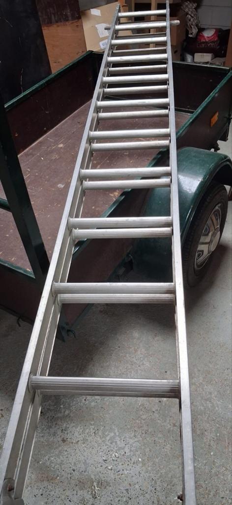 Aluminium schuif ladder 2x 12 tredes, Doe-het-zelf en Verbouw, Ladders en Trappen, Ophalen, 4 meter of meer