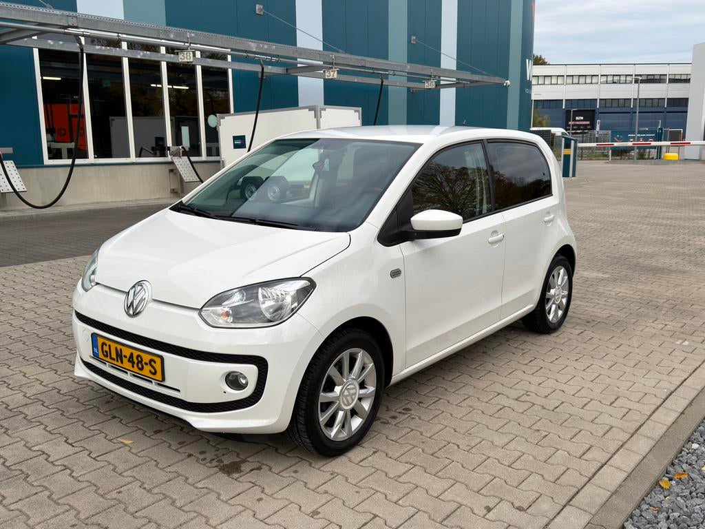 Volkswagen up! 1.0 44KW/60PK 5-DRS 2014 Wit, Auto's, Volkswagen, Voorwielaandrijving, Stof, Up!, 4 stoelen