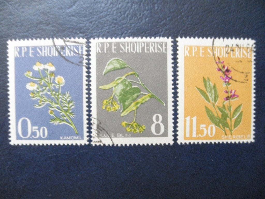Postzegels Albanië 1962 geneeskundige planten - cw. € 3,00., Ophalen of Verzenden, Overige landen, Gestempeld