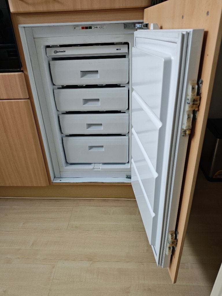 inboud diepvries Bauknecht met inbouwframe, Vrieskist, Gebruikt, Minder dan 60 cm, Inbouw
