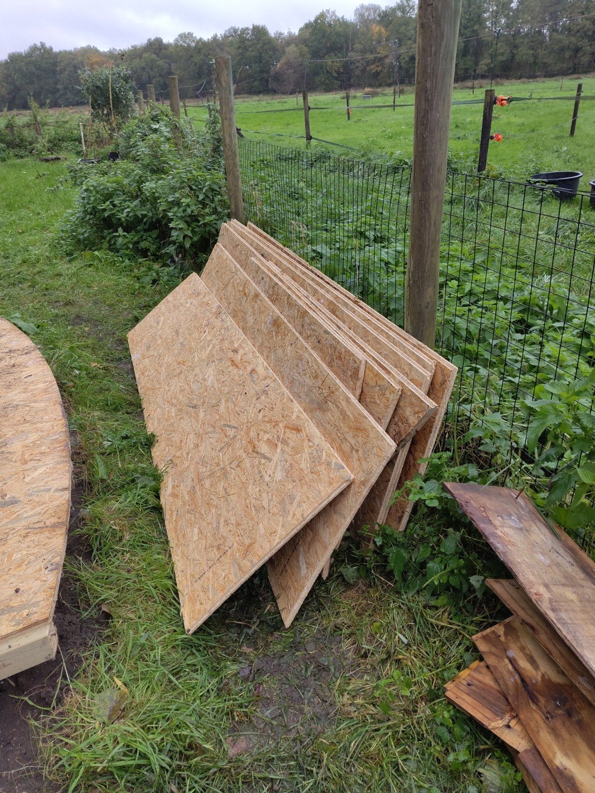 Restanten hout van vloer, Ophalen, Minder dan 25 mm, Plank, Minder dan 200 cm