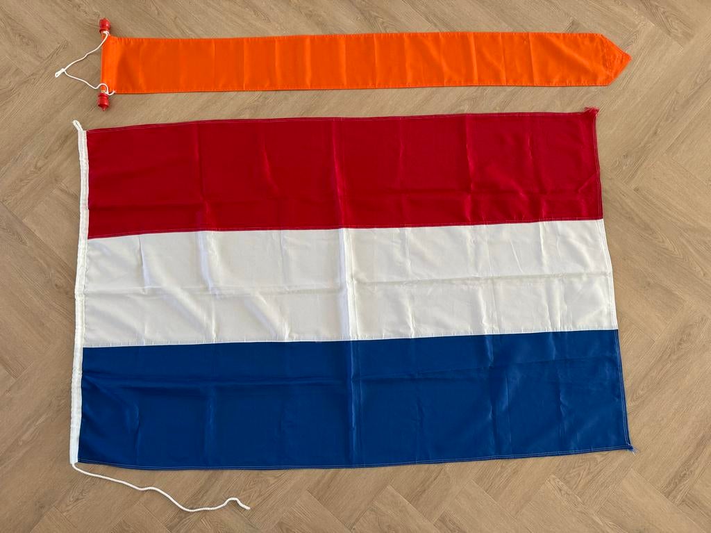Nederlandse vlag inclusief oranje wimpel!, Diversen, Vlaggen en Wimpels, Ophalen of Verzenden, Zo goed als nieuw