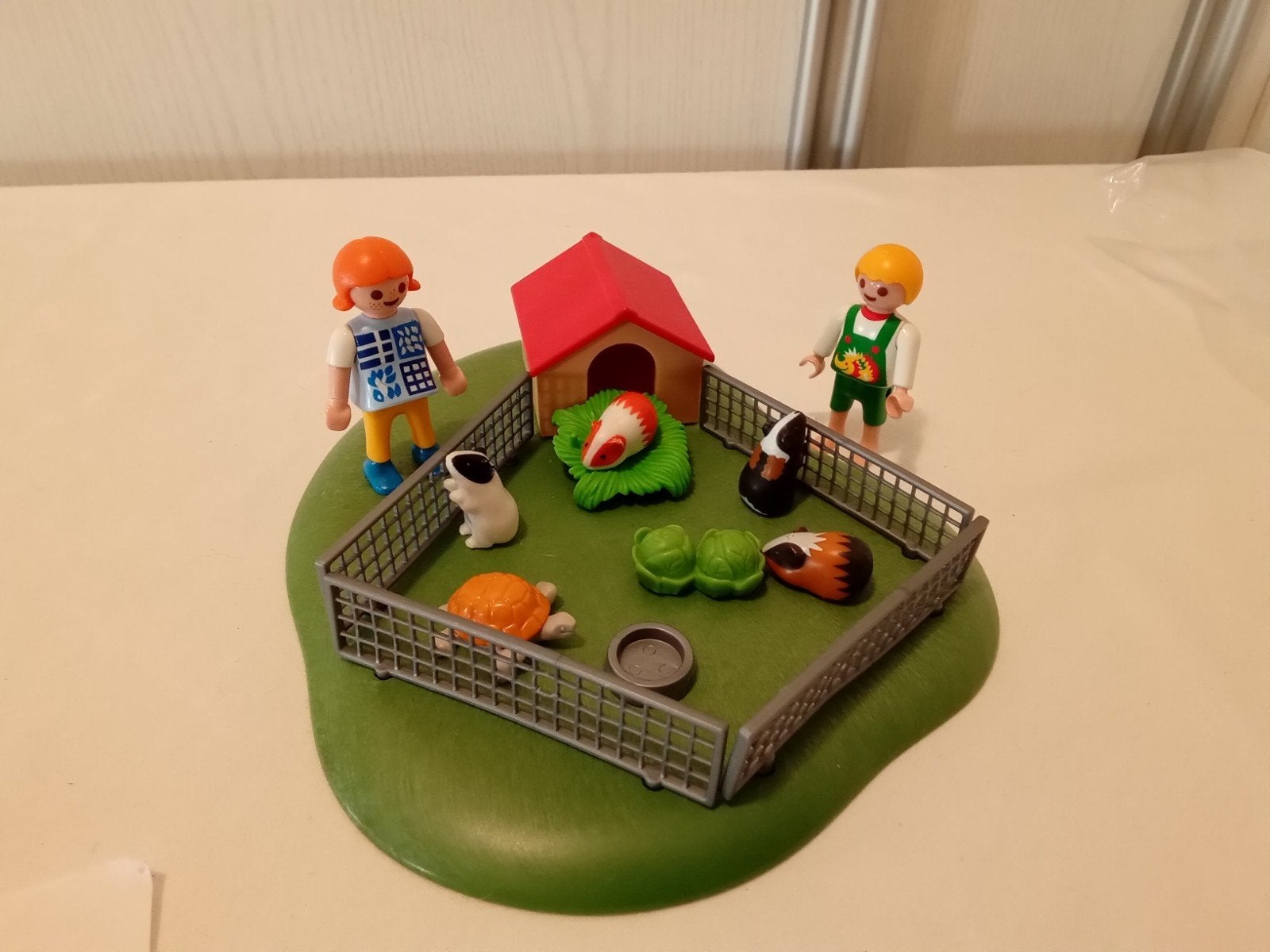 playmobil 32"10 kinderen met cavia's compleet, Complete set, Overige typen, Ophalen of Verzenden, Zo goed als nieuw
