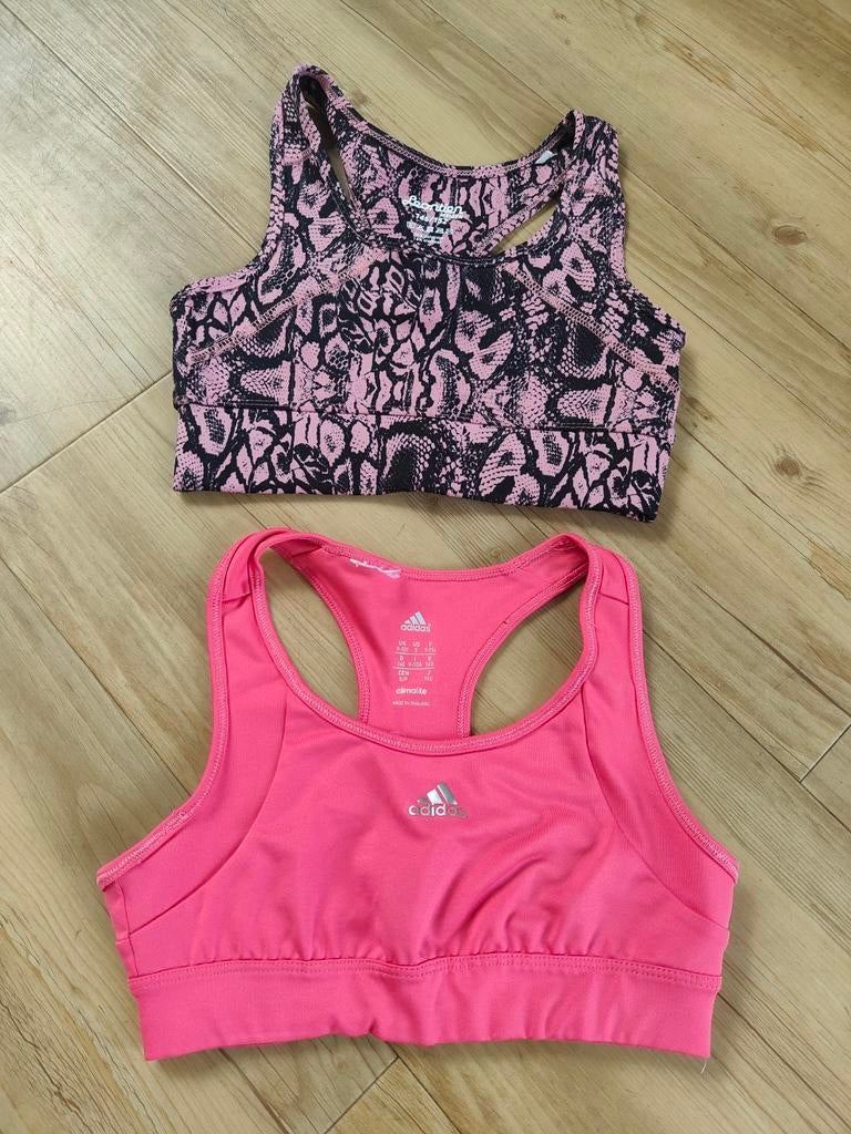 2 sporttopjes Adidas en Leontien maat 140 en 146/152, Ophalen of Verzenden, Gebruikt, Adidas, Leontien, Meisje