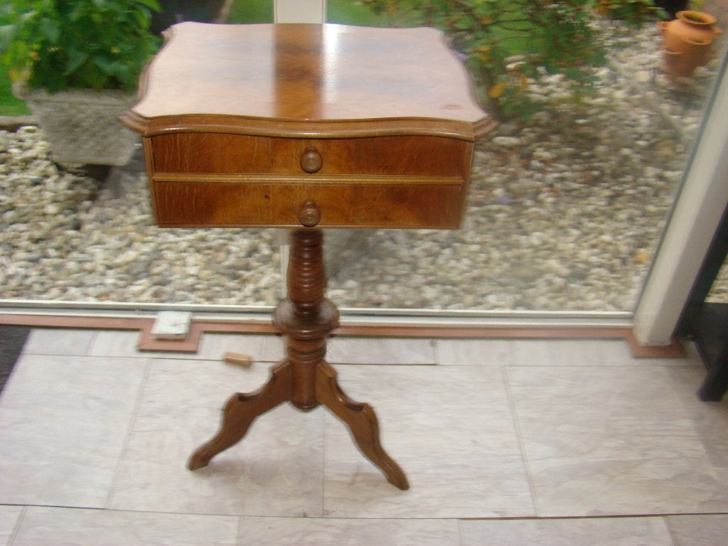 Naaitafel ( Antiek, Antiek en Kunst, Ophalen of Verzenden