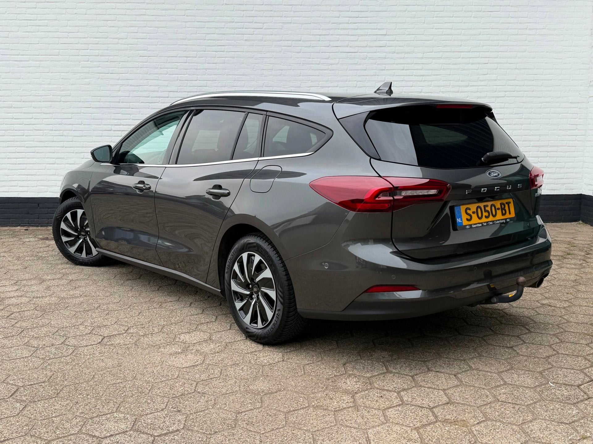 Ford Focus Wagon 1.0EcoBoost Hybrid Titanium TREKHAAK CAMERA, Auto's, Gebruikt, Origineel Nederlands, Handgeschakeld, 19 km/l