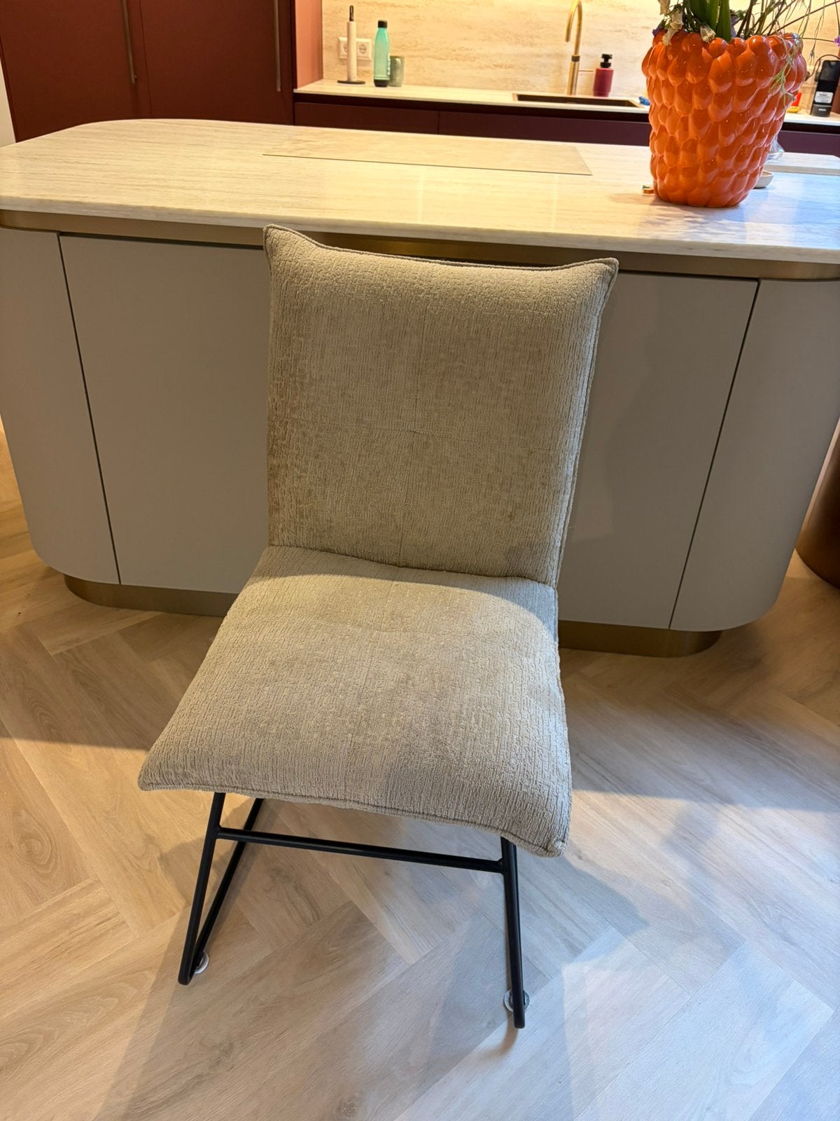 6 prachtige trendy eetkamerstoelen te koop (goede staat), Huis en Inrichting, Ophalen, Zo goed als nieuw, Overige kleuren, Stof