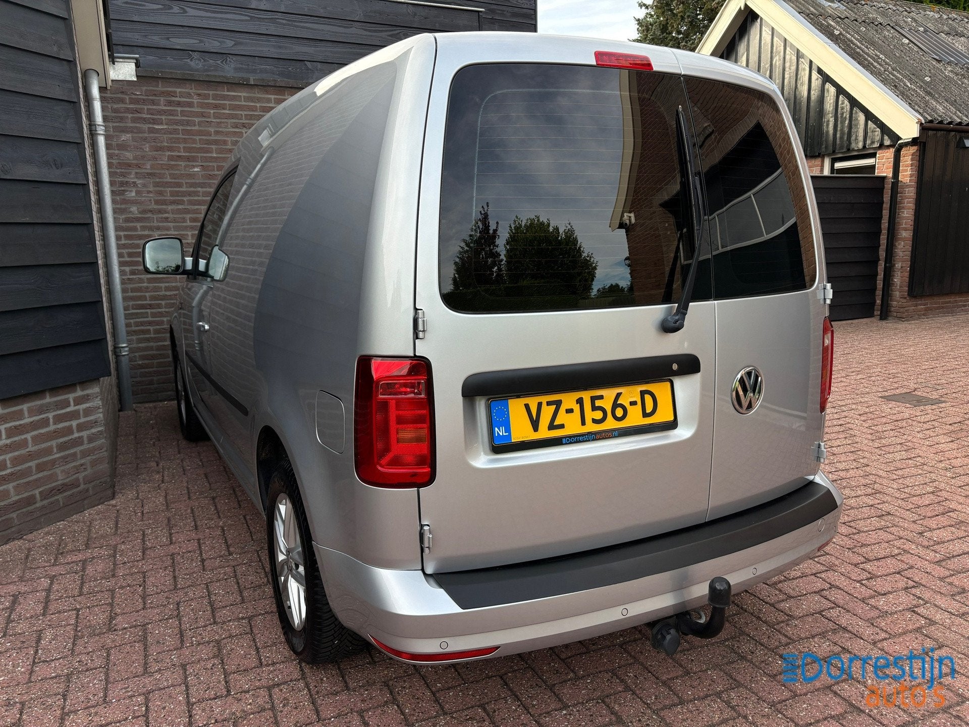 Volkswagen Caddy 1.6 TDI L1H1 Highline | Trekhaak | Cruise |, Voorwielaandrijving, Euro 5, Stof, Gebruikt