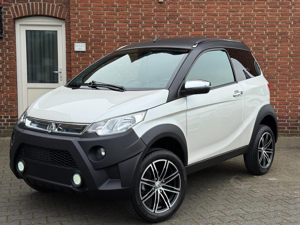 Aixam Brommobiel Crossover Premium | 45km auto | Garantie, Overige merken, Gebruikt, Heinsbergerweg
6074AE  Melick, NL, Info@brommobielcenter.nl