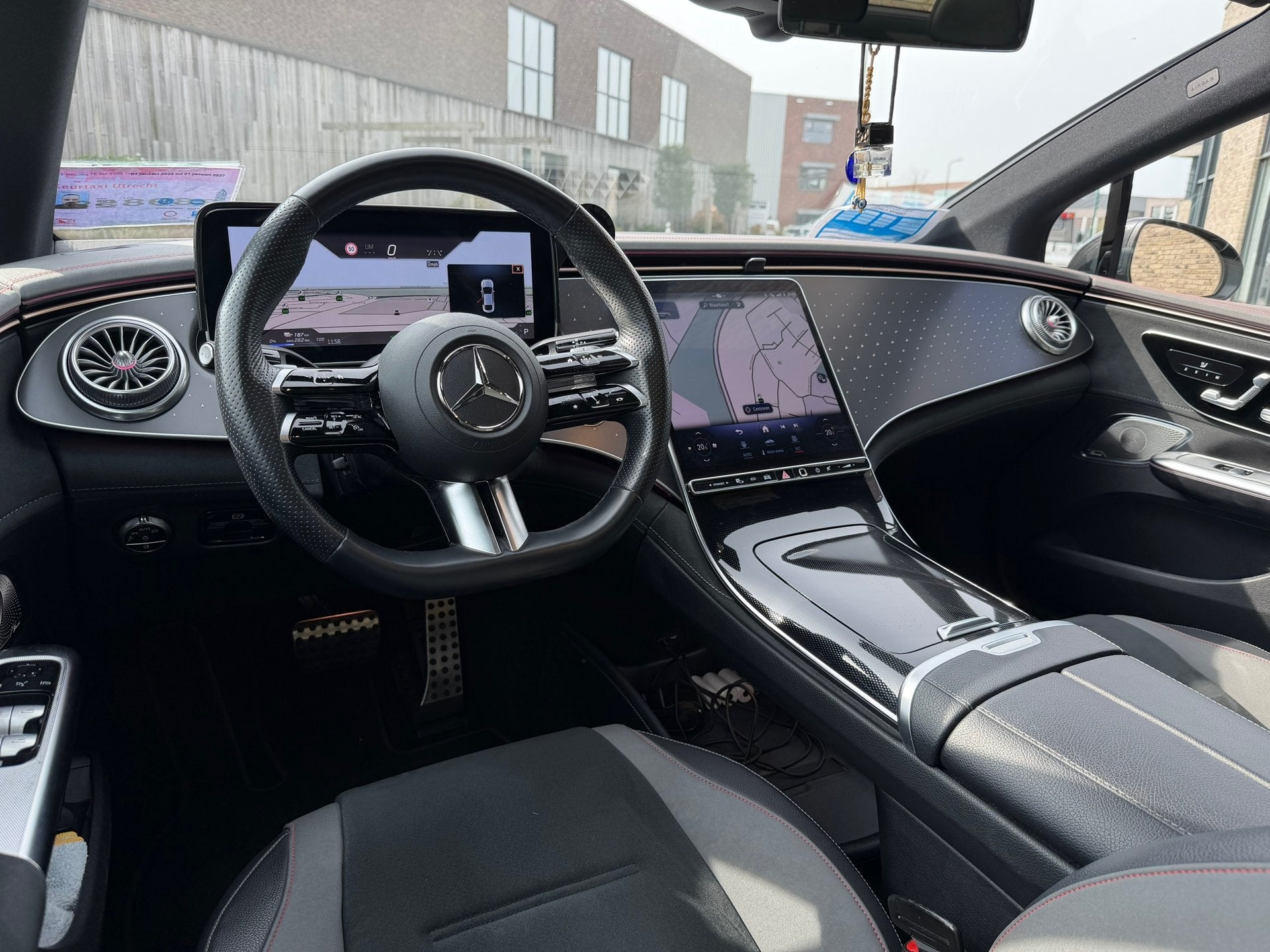 Mercedes-Benz EQE 350+ AMG PAKKET 91 kWh Pano|Camera|Keyless, Auto's, Automaat, Dealer onderhouden, Achterwielaandrijving, 662 km