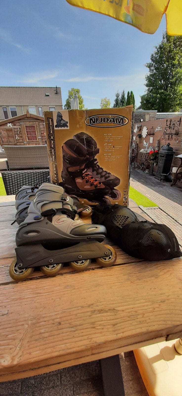 Nijdam Inligh Skates Maat 42 met Beschermingsset, Ophalen